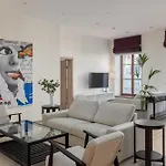 G22 Apartments
