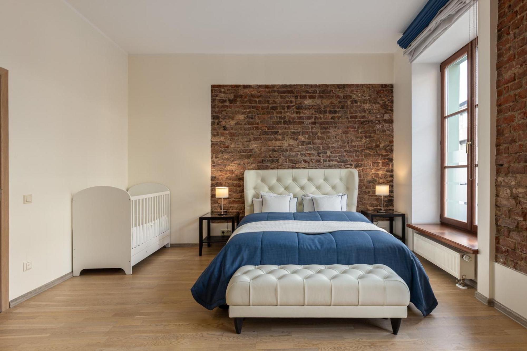 Apartment G22 *